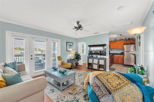237 SEAHORSE DRIVE SE H, St Petersburg, FL 33705
