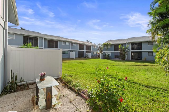 6033 34TH STREET W 83, Bradenton, FL 34210