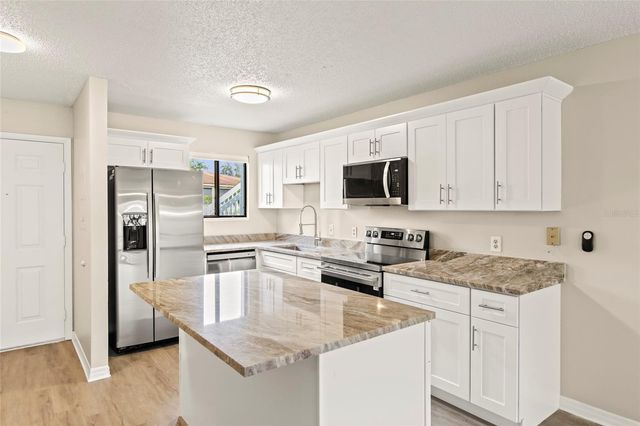 6033 34TH STREET W 83, Bradenton, FL 34210