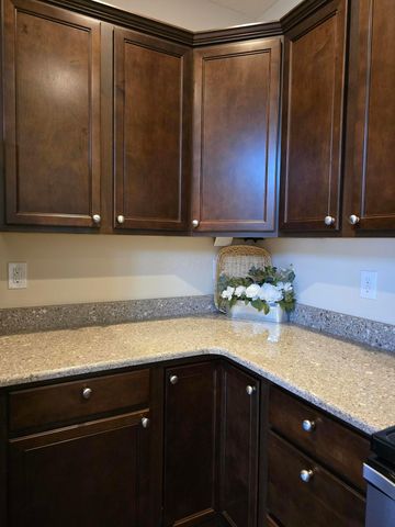 6161 Longwood Drive, Hilliard, OH 43026