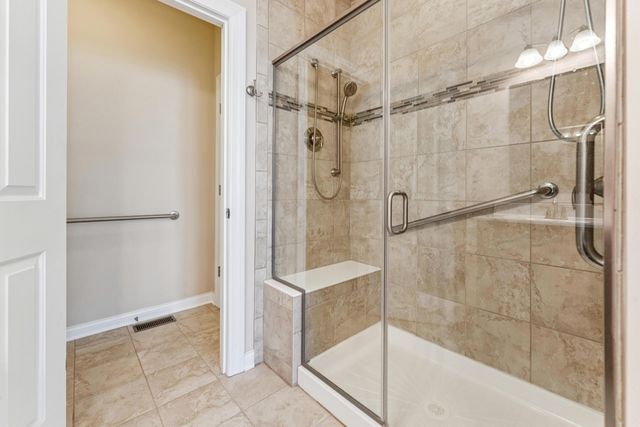 6161 Longwood Drive, Hilliard, OH 43026