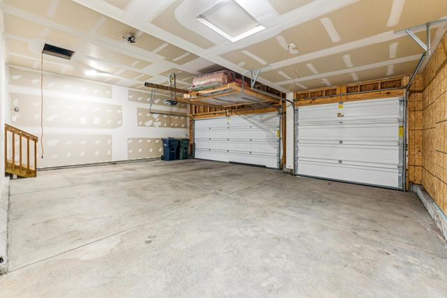 6161 Longwood Drive, Hilliard, OH 43026