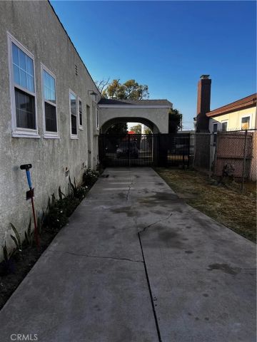 1838 W 85th Street, Los Angeles, CA 90047