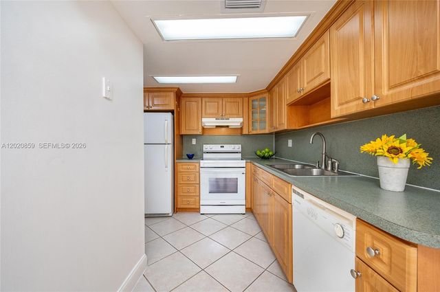 14250 SW 62nd St 314, Miami, FL 33183