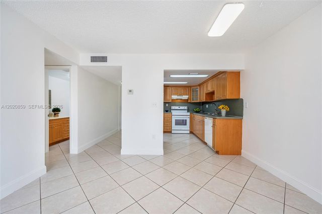 14250 SW 62nd St 314, Miami, FL 33183