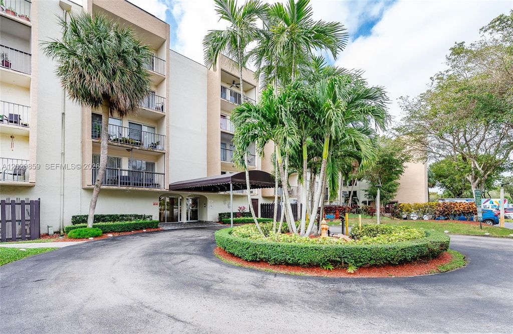 14250 SW 62nd St 314, Miami, FL 33183