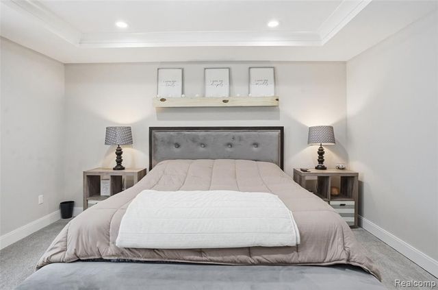 3570 Watkins Lake Road, Waterford, MI 48328