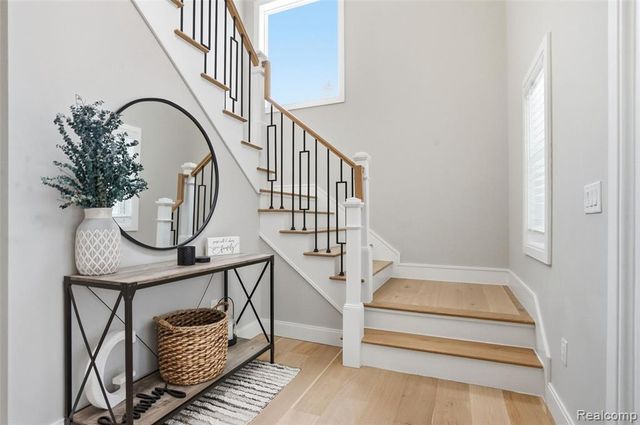 3570 Watkins Lake Road, Waterford, MI 48328