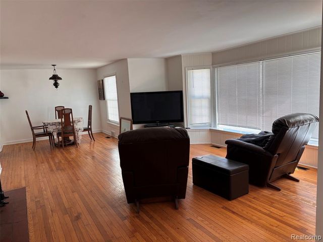 1055 Millville Road, Lapeer, MI 48446