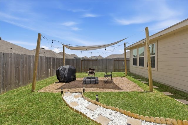 1942 Taggart Trail, Bryan, TX 77807