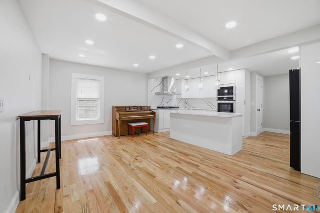 448 Orchard Street, New Haven, CT 06511