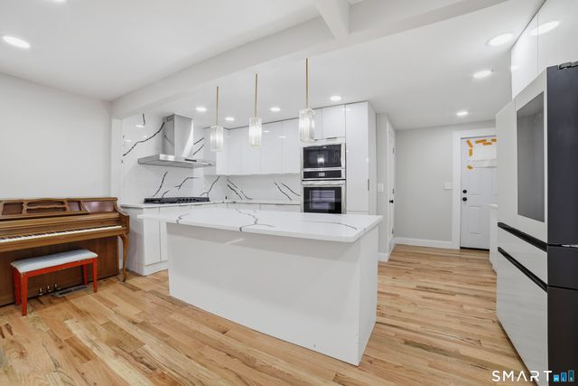 448 Orchard Street, New Haven, CT 06511