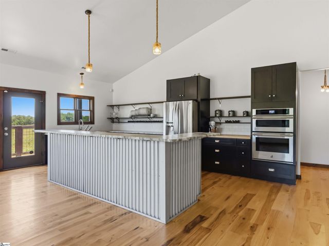 267 Christmastree Lane, Woodruff, SC 29388