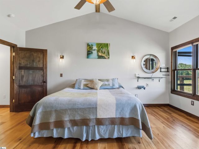 267 Christmastree Lane, Woodruff, SC 29388