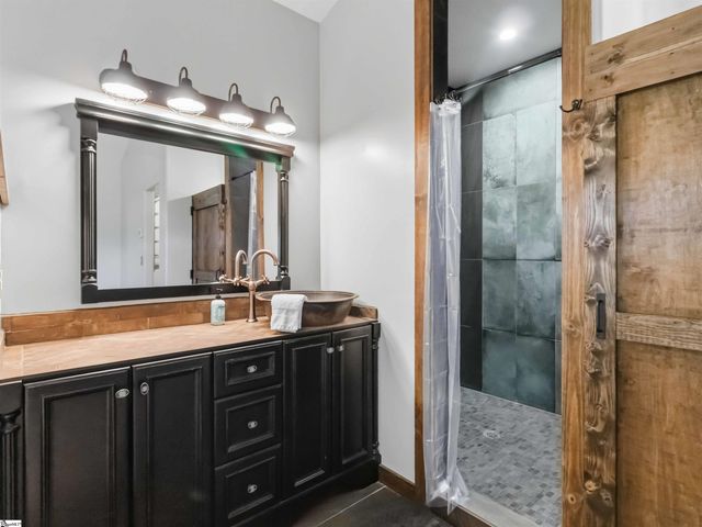 267 Christmastree Lane, Woodruff, SC 29388