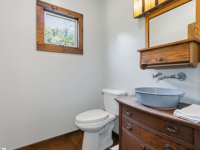 267 Christmastree Lane, Woodruff, SC 29388