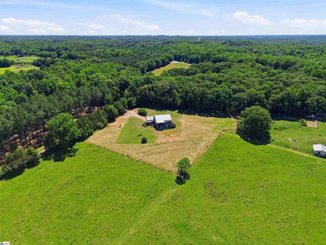 267 Christmastree Lane, Woodruff, SC 29388