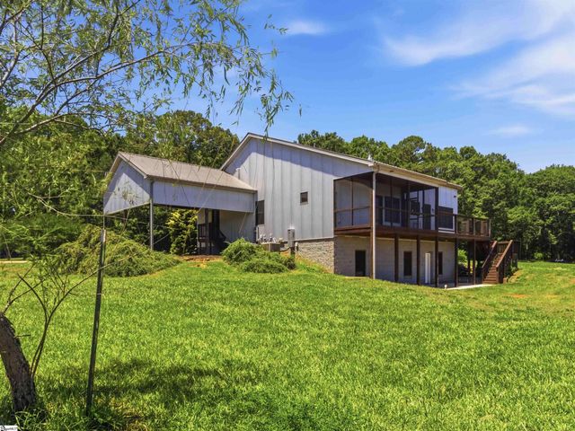 267 Christmastree Lane, Woodruff, SC 29388