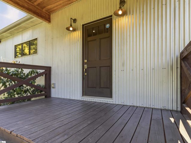 267 Christmastree Lane, Woodruff, SC 29388