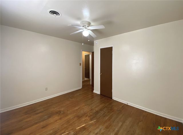 2116 Circle Drive, Copperas Cove, TX 76522