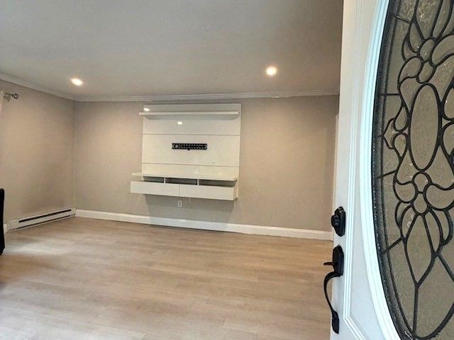 22 Marsh Ave, Southbridge, MA 01550