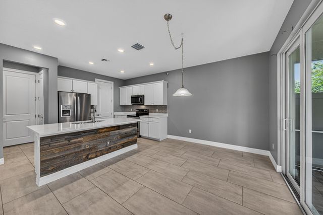 4715 Eucalyptus Drive, Hollywood, FL 33021