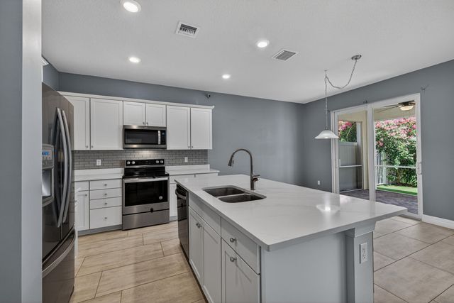 4715 Eucalyptus Drive, Hollywood, FL 33021