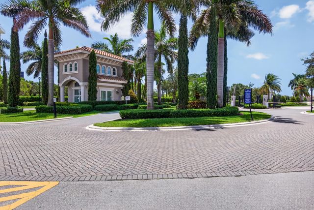 4715 Eucalyptus Drive, Hollywood, FL 33021