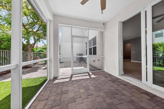 4715 Eucalyptus Drive, Hollywood, FL 33021
