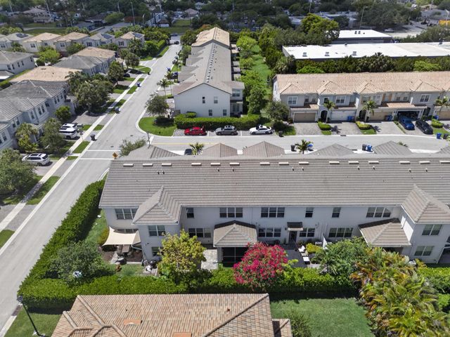 4715 Eucalyptus Drive, Hollywood, FL 33021