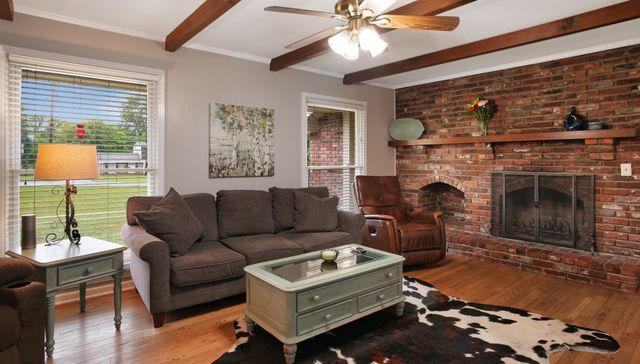 105 Highlander Dr, Hendersonville, TN 37075