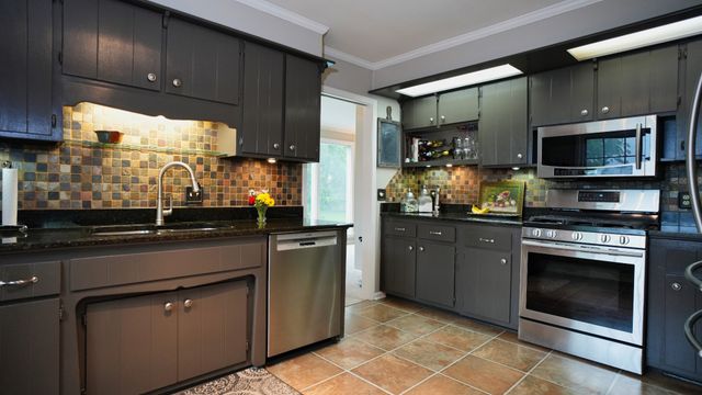 105 Highlander Dr, Hendersonville, TN 37075