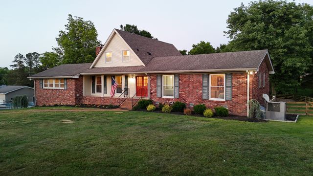 105 Highlander Dr, Hendersonville, TN 37075