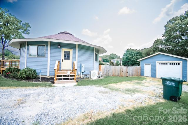 1807 Warren Avenue, Gastonia, NC 28054