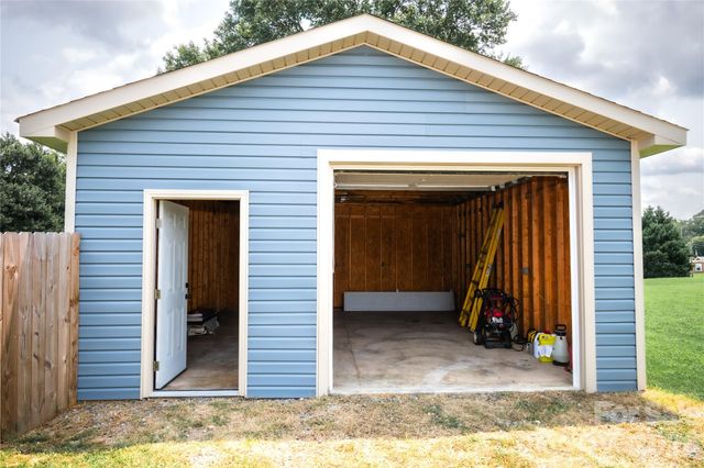 1807 Warren Avenue, Gastonia, NC 28054