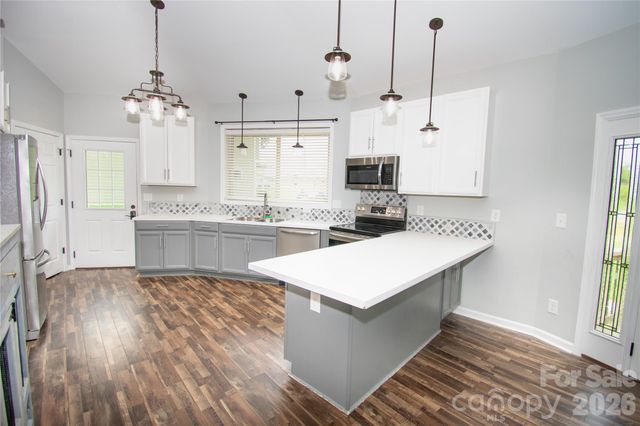 1807 Warren Avenue, Gastonia, NC 28054