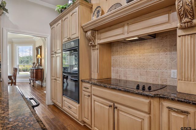 1545 FM 2419, Palestine, TX 75801