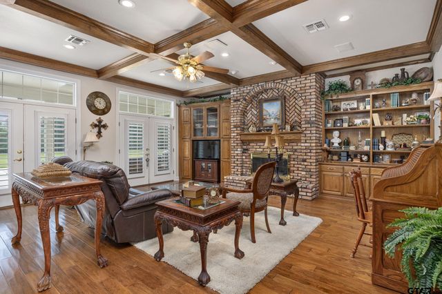 1545 FM 2419, Palestine, TX 75801