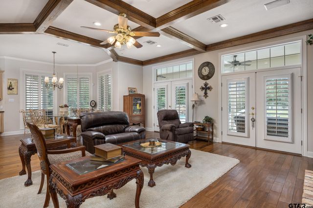 1545 FM 2419, Palestine, TX 75801