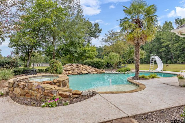 1545 FM 2419, Palestine, TX 75801