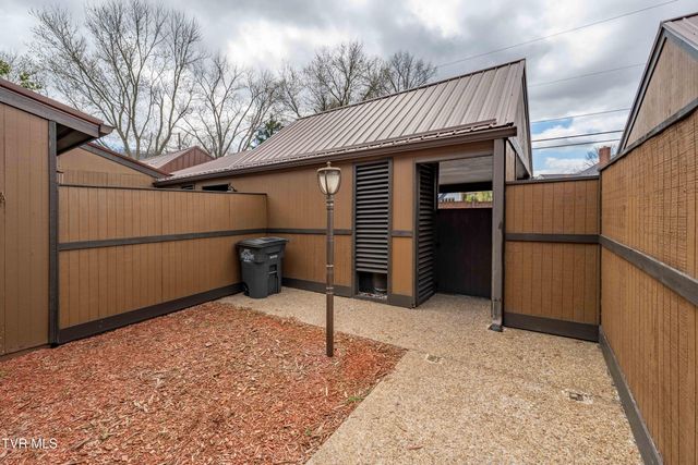 548 Fleetwood Drive D, Kingsport, TN 37660