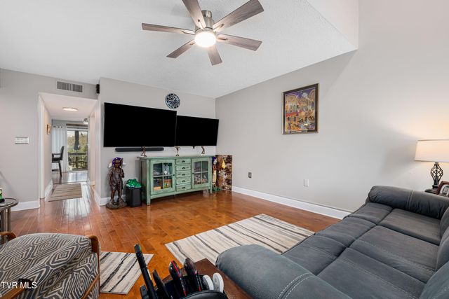 548 Fleetwood Drive D, Kingsport, TN 37660