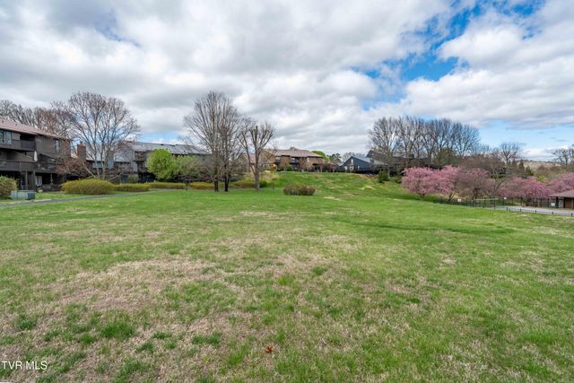 548 Fleetwood Drive D, Kingsport, TN 37660