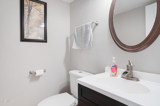 548 Fleetwood Drive D, Kingsport, TN 37660