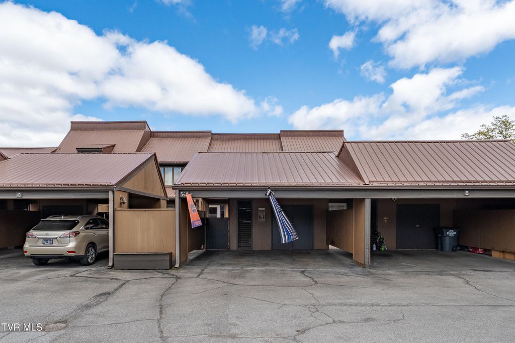 548 Fleetwood Drive D, Kingsport, TN 37660