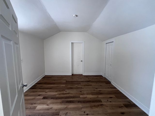 393 Wellington Avenue 2, Elgin, IL 60120