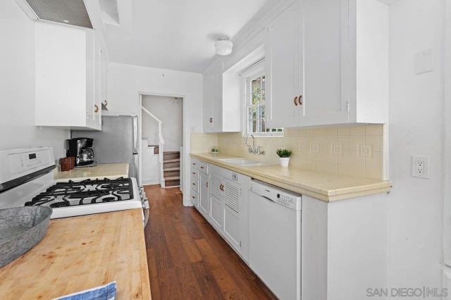 2417 Arista Ct, San Diego, CA 92103