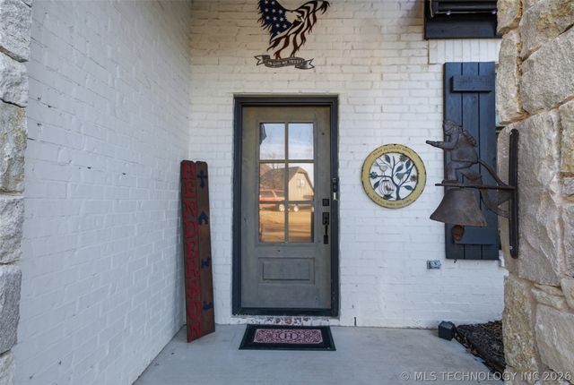 506 Castle Pines Circle, Claremore, OK 74019