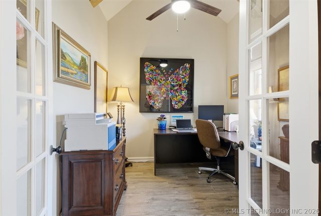 506 Castle Pines Circle, Claremore, OK 74019