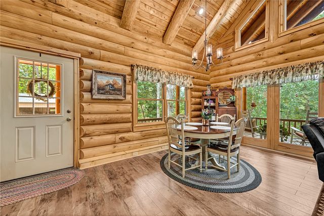 170 Meadow Ridge Road, Eureka Springs, AR 72632